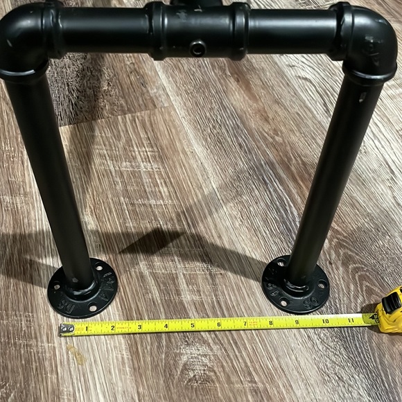 Clothing rack - Picture 4 of 5